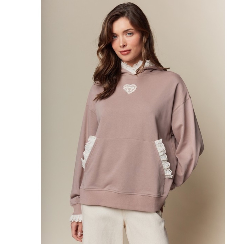 🌟 “The Willow" Mocha Lace Trim Heart Hoodie